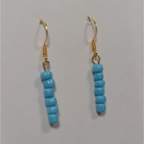Blue beaded earrings - Picture 4 of 4